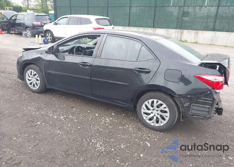 2017 Toyota Corolla Le z USA, uszkodzony, nr VIN 2T1BURHE7HC834740